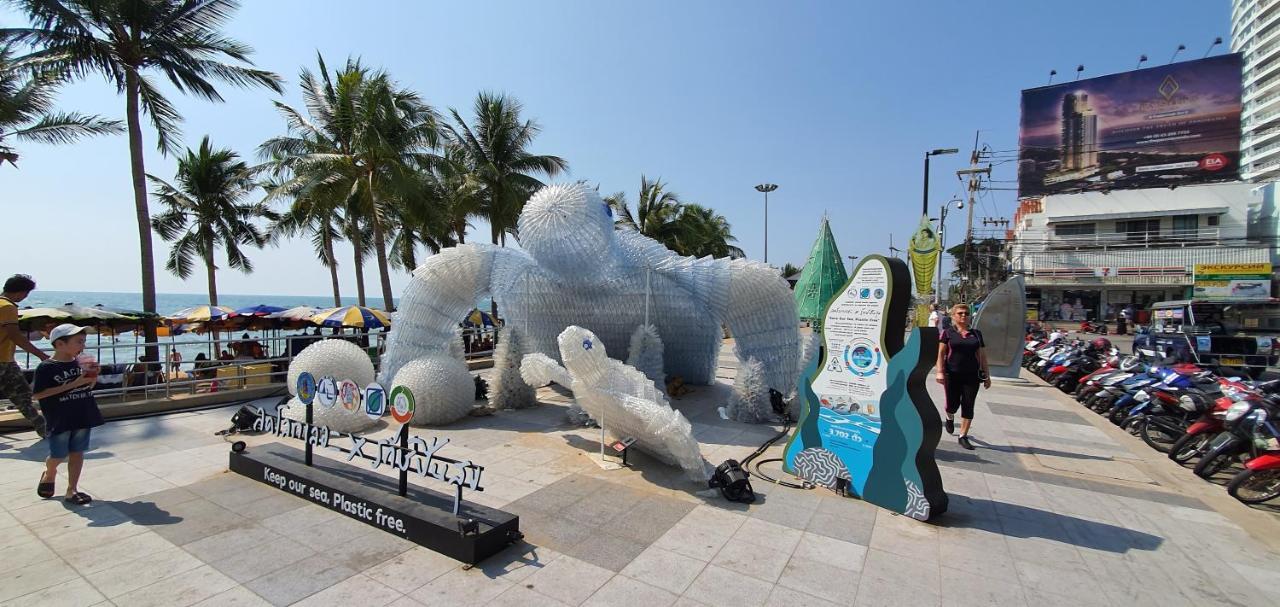 Doubleshot Guesthouse Jomtien Pattaya Exteriör bild